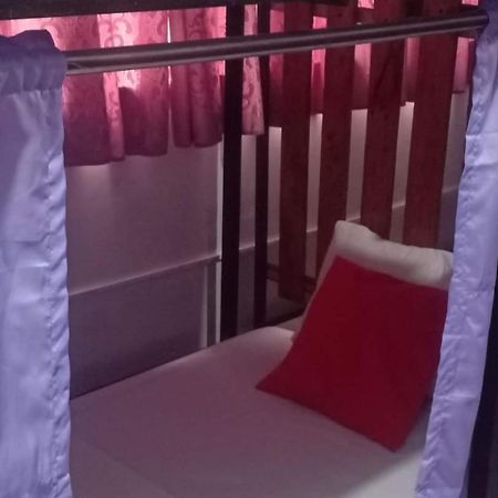 Lojed Sean Bed And Space Pasay Buitenkant foto