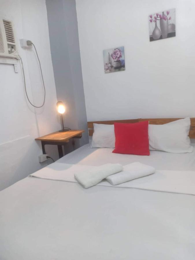 Lojed Sean Bed And Space Pasay Buitenkant foto